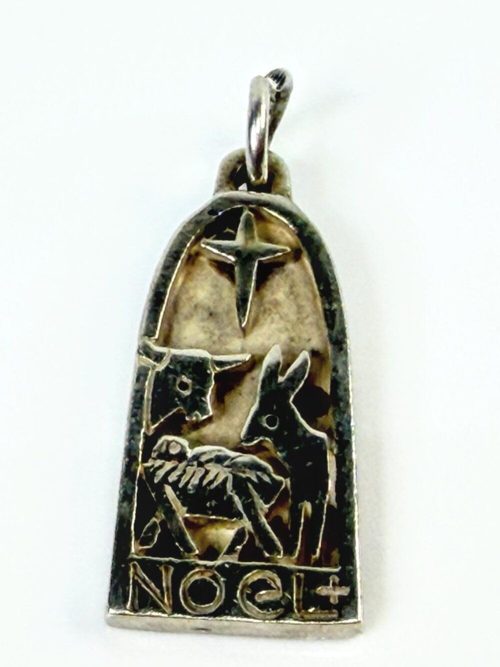 James Avery Retired Sterling Silver Nativity Scene Christmas Charm JR2140